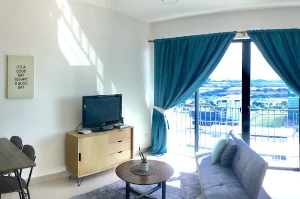 Arch+ Studio@Trefoil, Setia City Meru Buitenkant foto