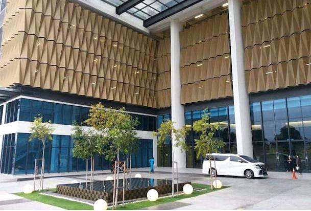 Arch+ Studio@Trefoil, Setia City Meru Buitenkant foto